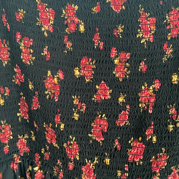 Old Navy Black Long-Sleeve Floral Smocked Dress - Picture 3 of 5